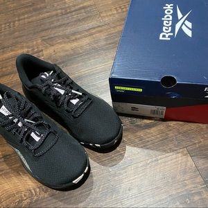 Women’s Reebok Nanoflex TR, size 9